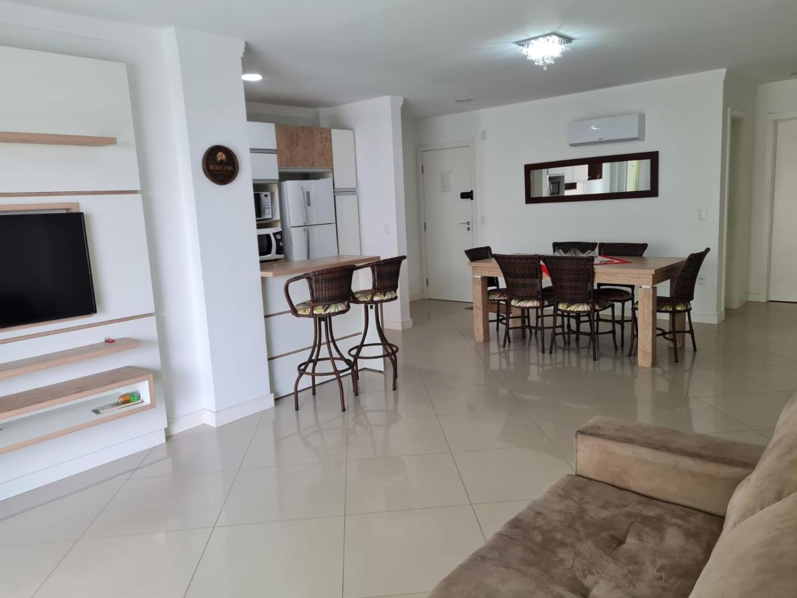 Amplo E Aconchegante Com 3 Quartos A 50m Da De Bombas Apartment *