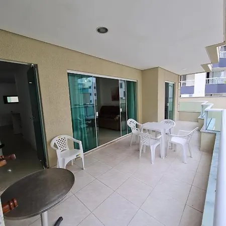 Amplo E Aconchegante Apartamento Com 3 Quartos A 50M Da Praia De Bombas Bombinhas Exterior photo